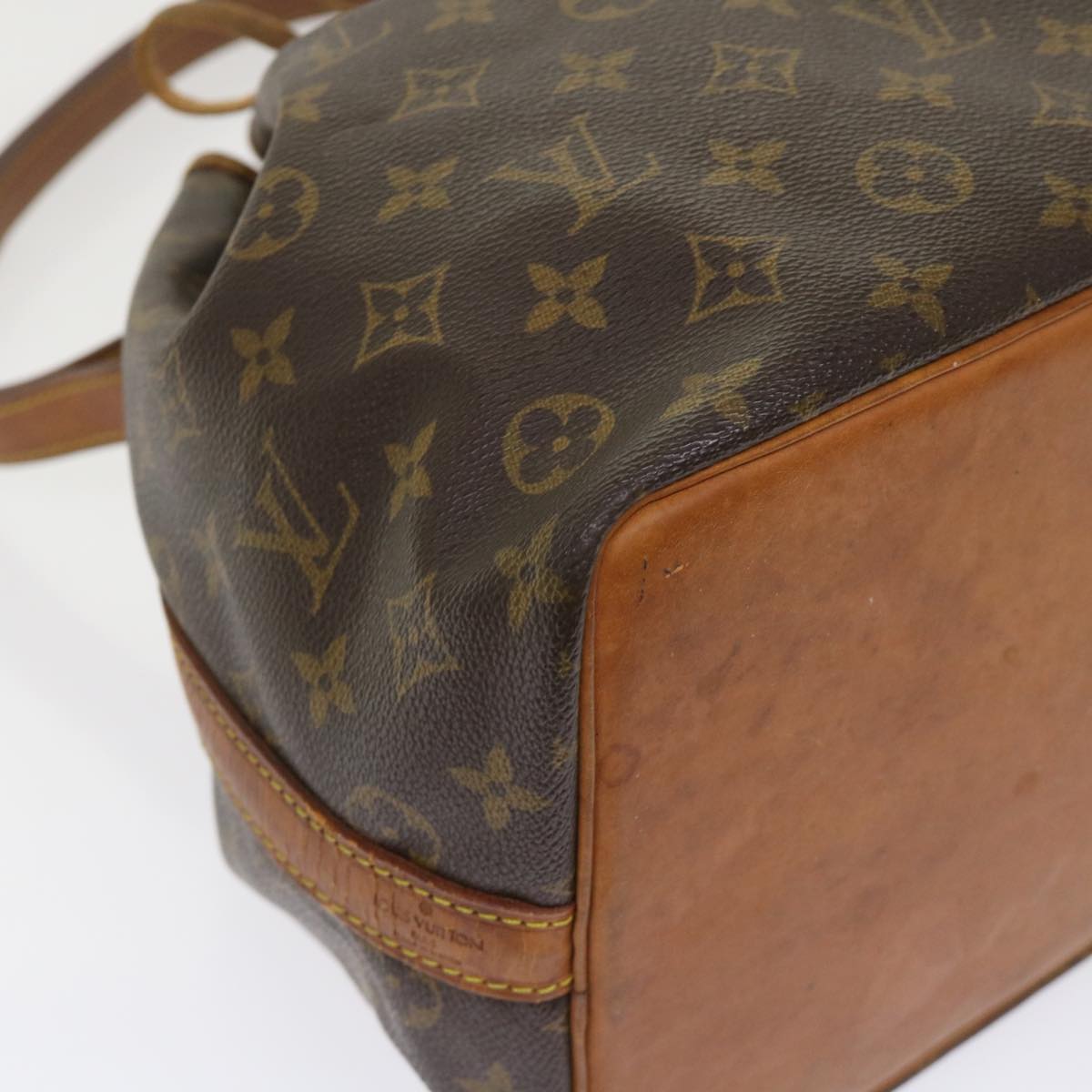 LOUIS VUITTON Monogram Petit Noe Shoulder Bag M42226 LV 45701