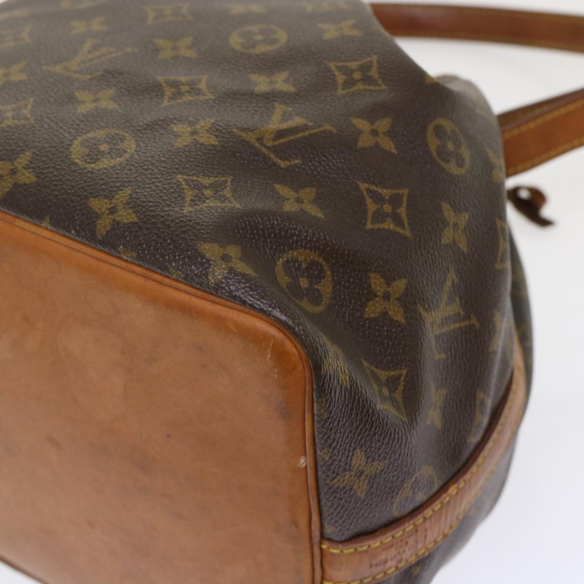 LOUIS VUITTON Monogram Petit Noe Shoulder Bag M42226 LV 45701