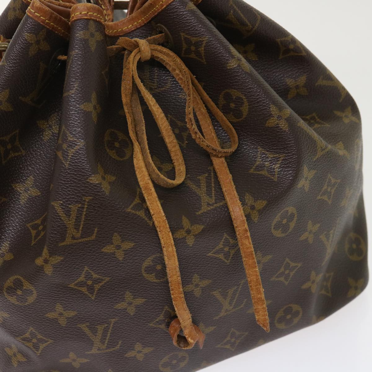 LOUIS VUITTON Monogram Petit Noe Shoulder Bag M42226 LV 45701