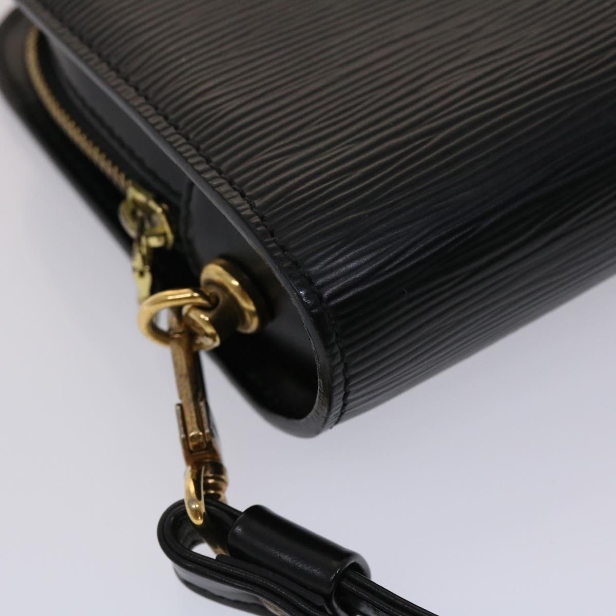 LOUIS VUITTON Epi Orsay Clutch Bag Black M51992 LV 45731