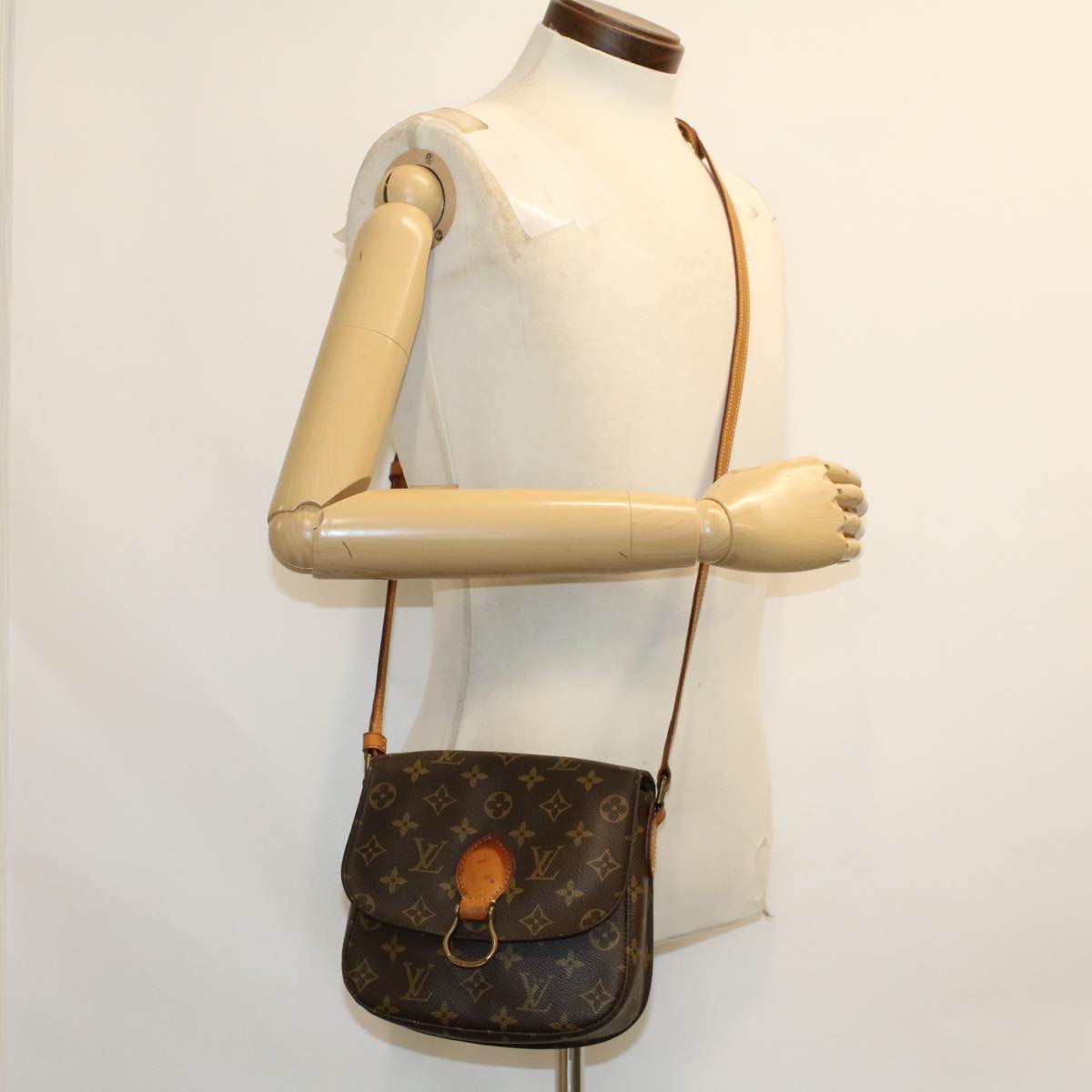 LOUIS VUITTON Monogram Saint Cloud MM Shoulder Bag M51243 LV 45749