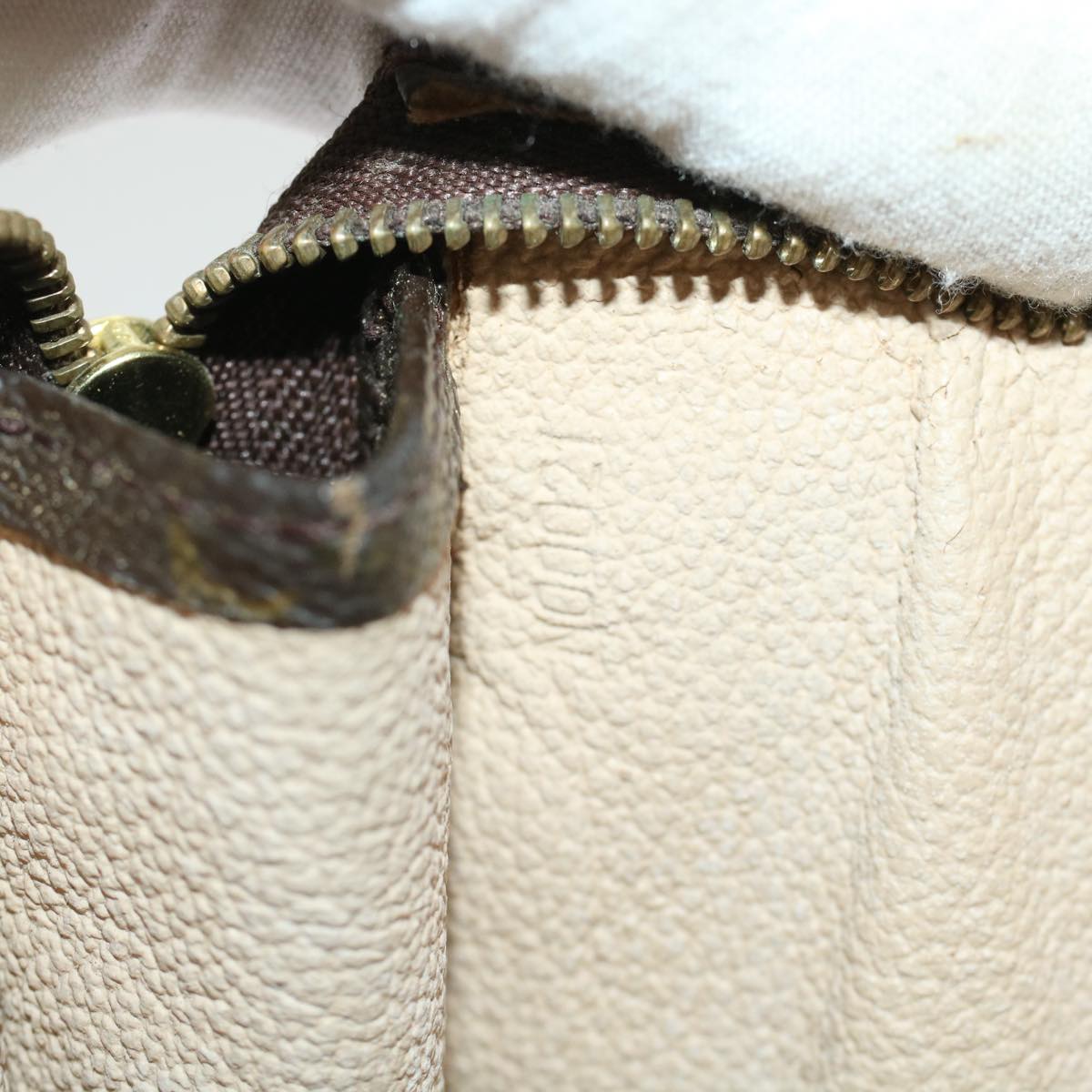 LOUIS VUITTON Monogram Poche Toilette 19 Pouch M47544 LV 45770