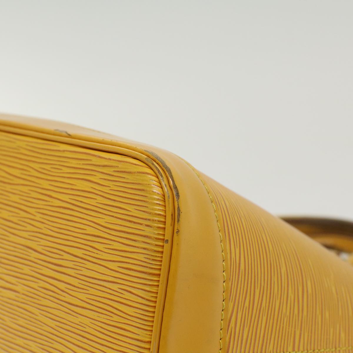 LOUIS VUITTON Epi Alma Hand Bag Tassili Yellow M52149 LV 45781