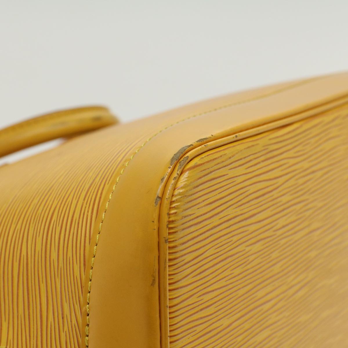 LOUIS VUITTON Epi Alma Hand Bag Tassili Yellow M52149 LV 45781