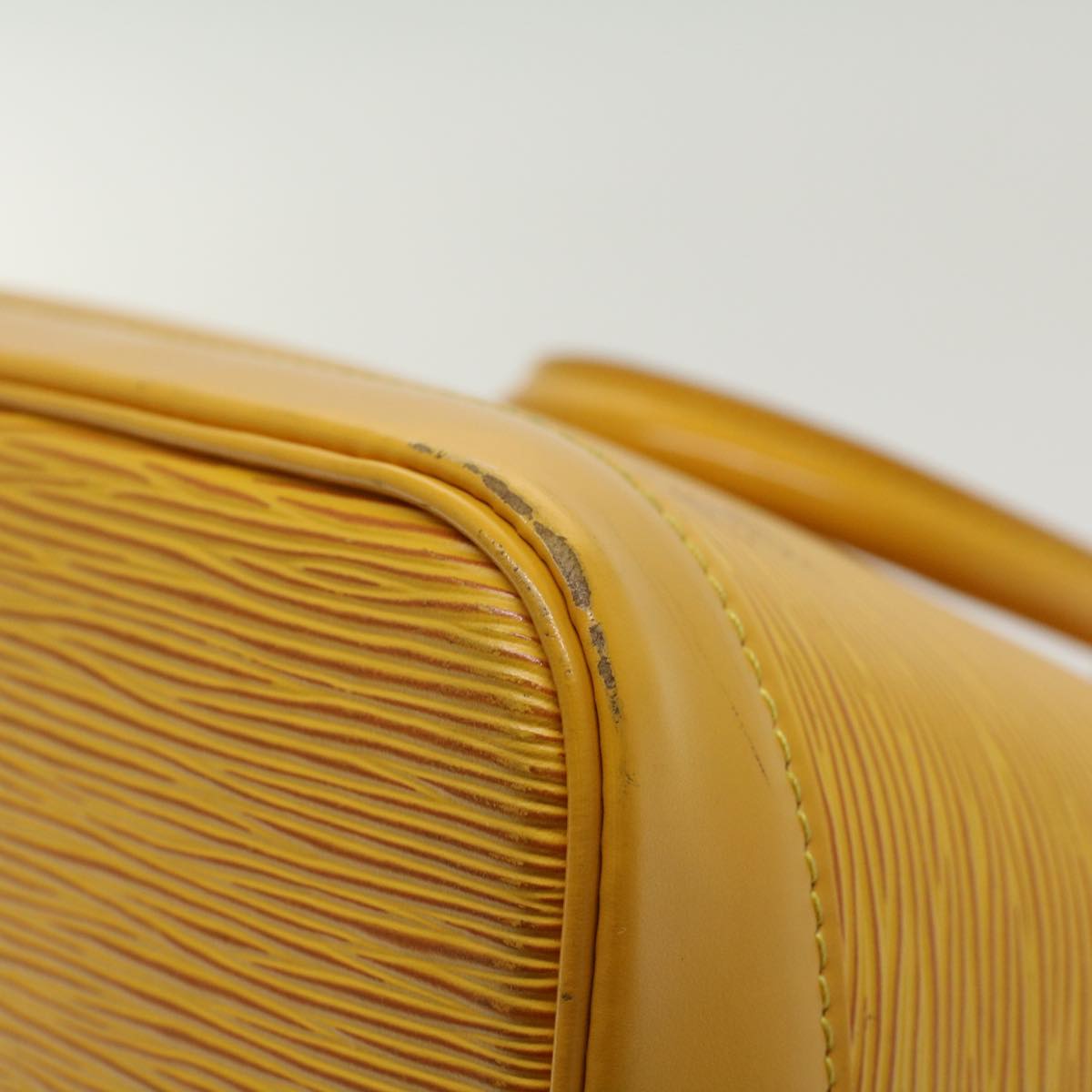 LOUIS VUITTON Epi Alma Hand Bag Tassili Yellow M52149 LV 45781