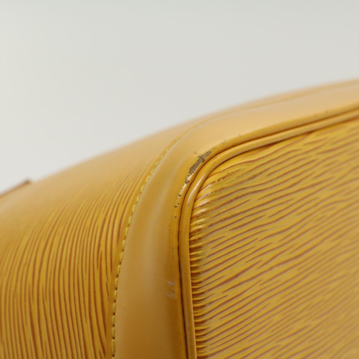 LOUIS VUITTON Epi Alma Hand Bag Tassili Yellow M52149 LV 45781