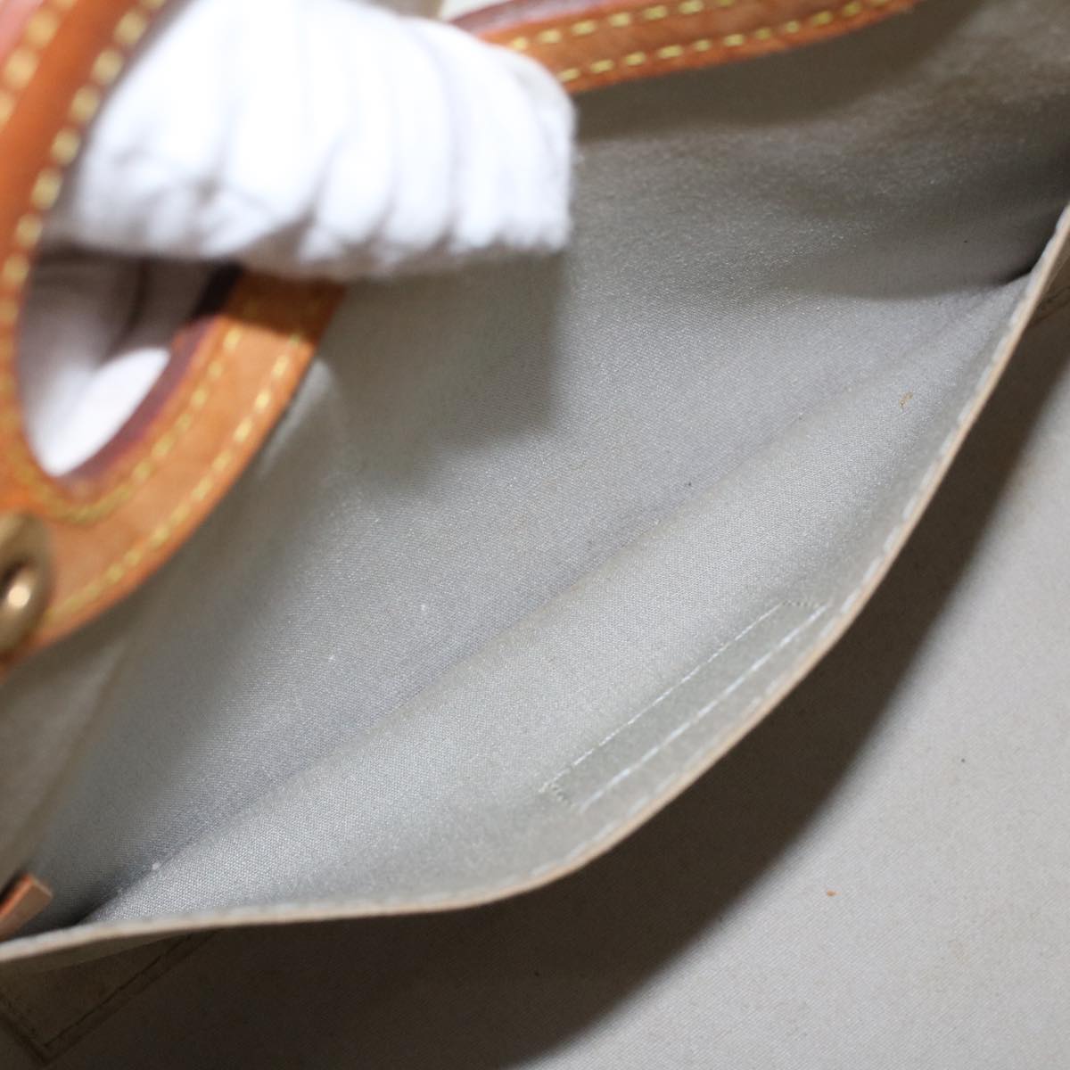 LOUIS VUITTON Monogram Vernis Roxbury Drive Hand Bag Perle M91374 LV 45797