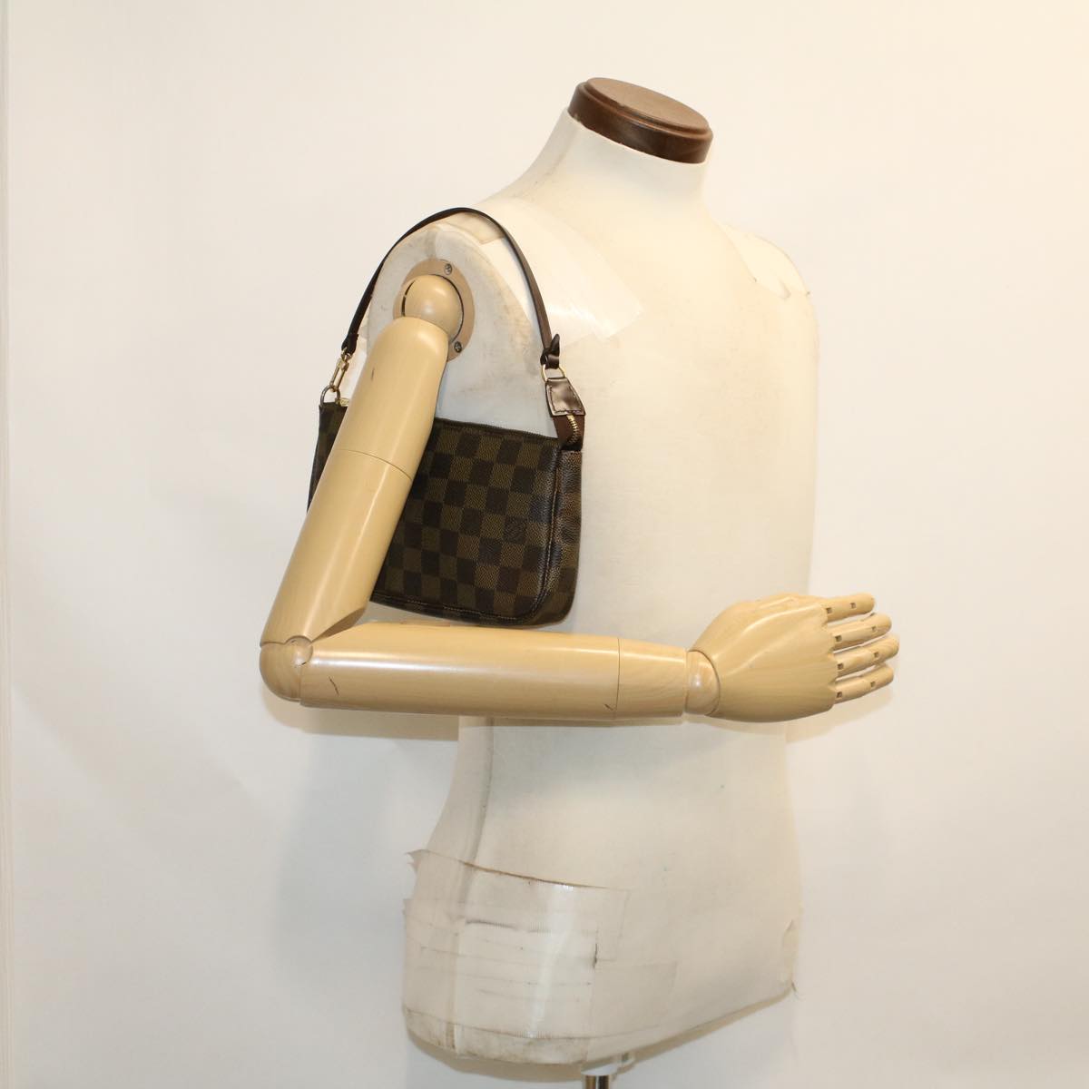 LOUIS VUITTON Damier Ebene Pochette Accessoires Pouch N41206 LV 45803