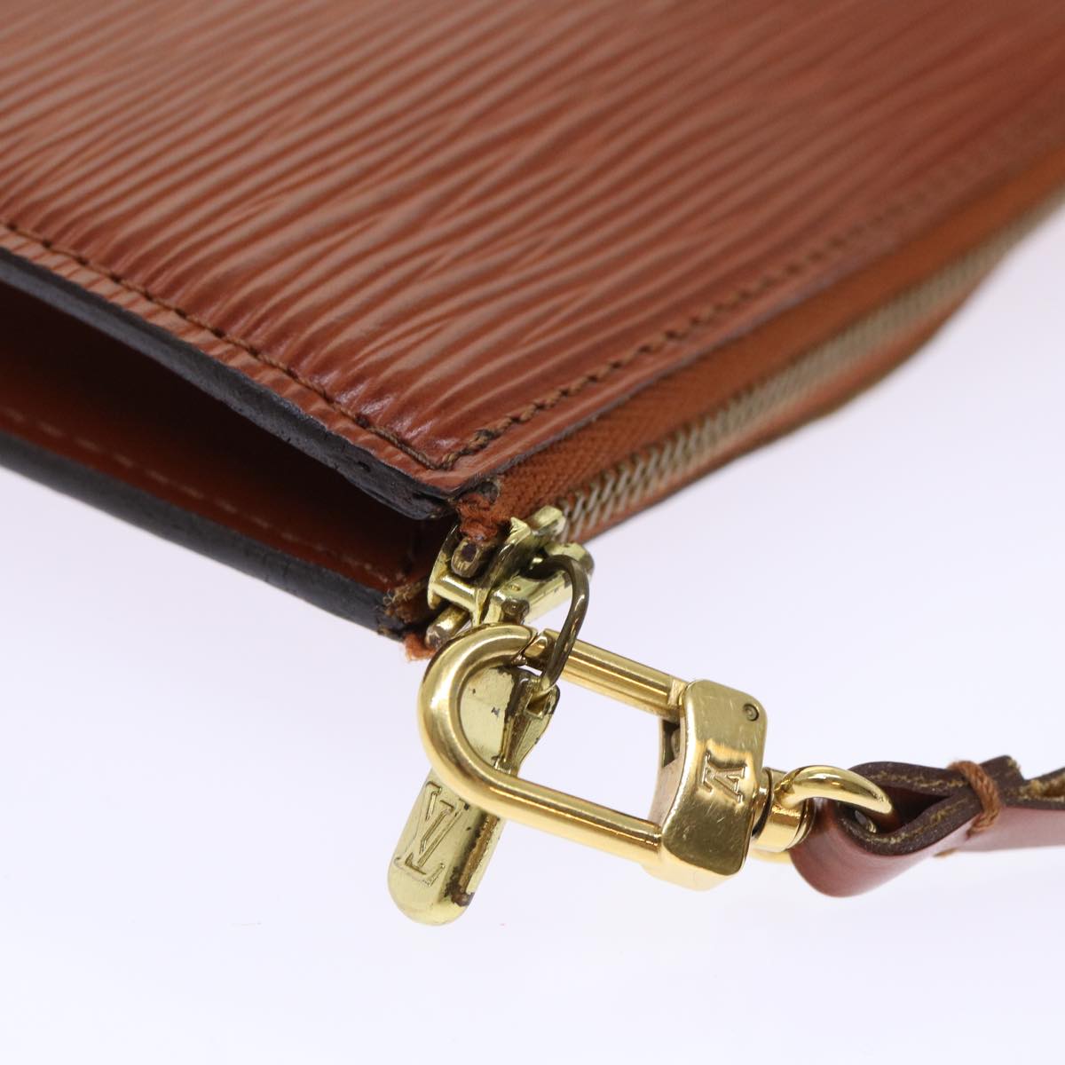 LOUIS VUITTON Epi Pochette Accessoires Pouch Brown M52953 LV 45804