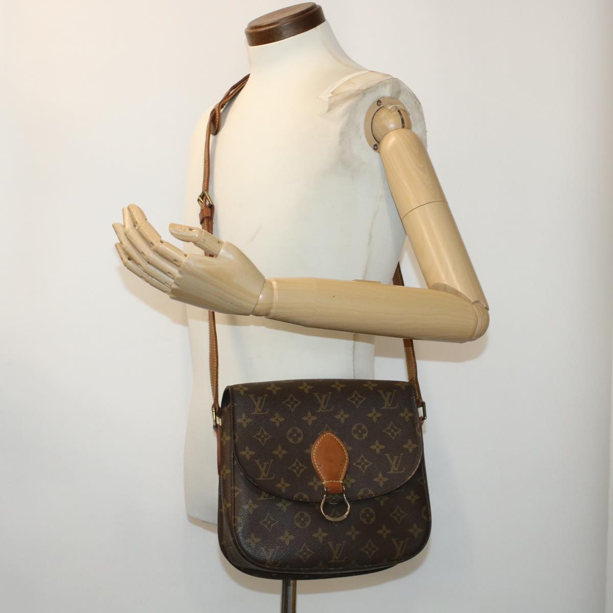 LOUIS VUITTON Monogram Saint Cloud GM Shoulder Bag M51242 LV 46056
