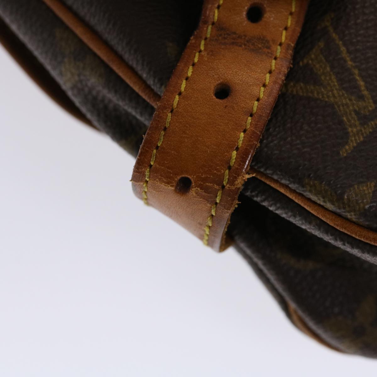 LOUIS VUITTON Monogram Saumur 30 Shoulder Bag M42256 LV 46077