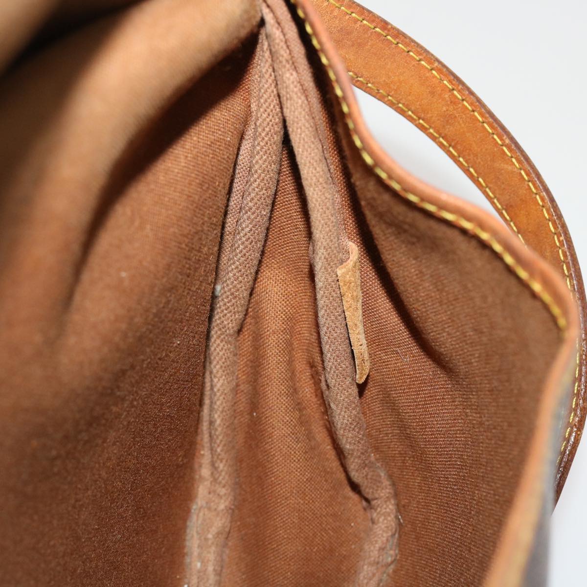 LOUIS VUITTON Monogram Saumur 30 Shoulder Bag M42256 LV 46077