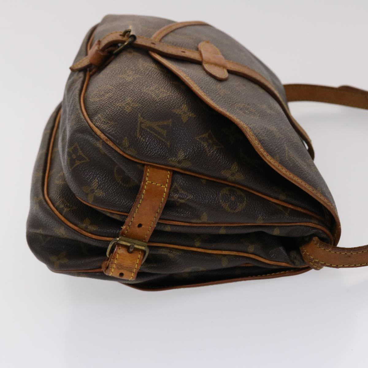 LOUIS VUITTON Monogram Saumur 30 Shoulder Bag M42256 LV 46077