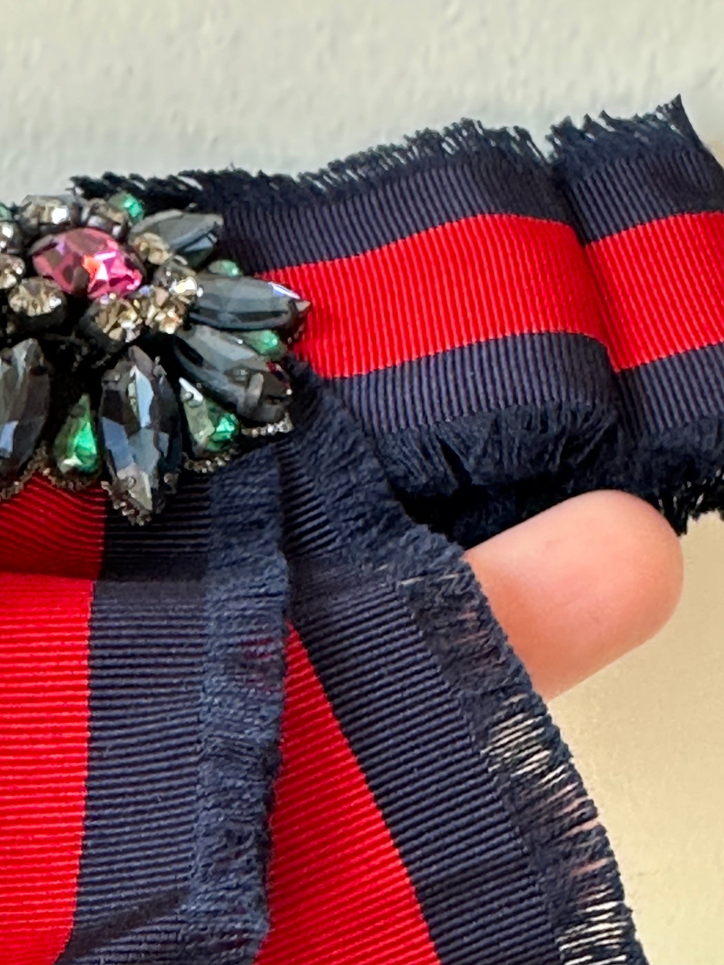 Luxury Gucci Trending 2025 Bow Brooch in Red and Blue