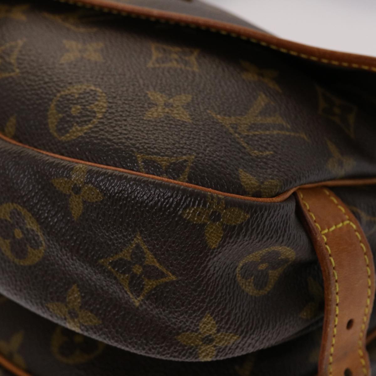LOUIS VUITTON Monogram Saumur 30 Shoulder Bag M42256 LV 46102