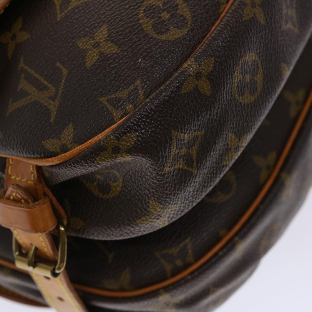 LOUIS VUITTON Monogram Saumur 30 Shoulder Bag M42256 LV 46102