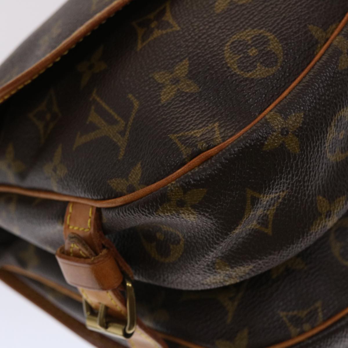LOUIS VUITTON Monogram Saumur 30 Shoulder Bag M42256 LV 46102