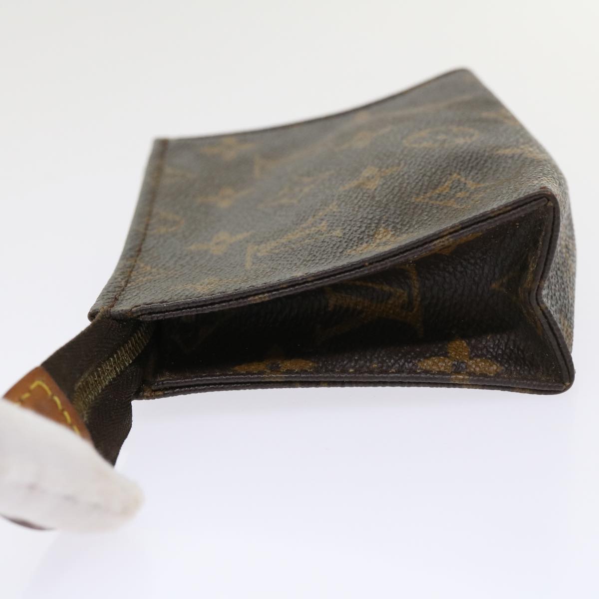 LOUIS VUITTON Monogram Poche Toilette 15 Pouch M47546 LV 46199