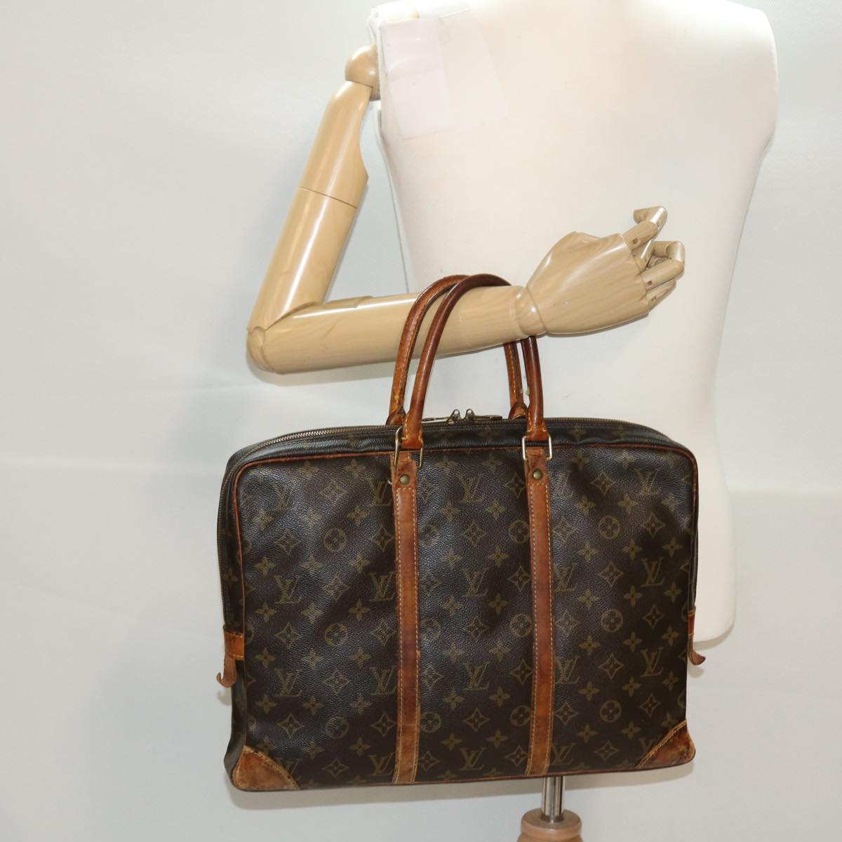 LOUIS VUITTON Monogram Porte Documents Voyage Business Bag M53361 LV 46211