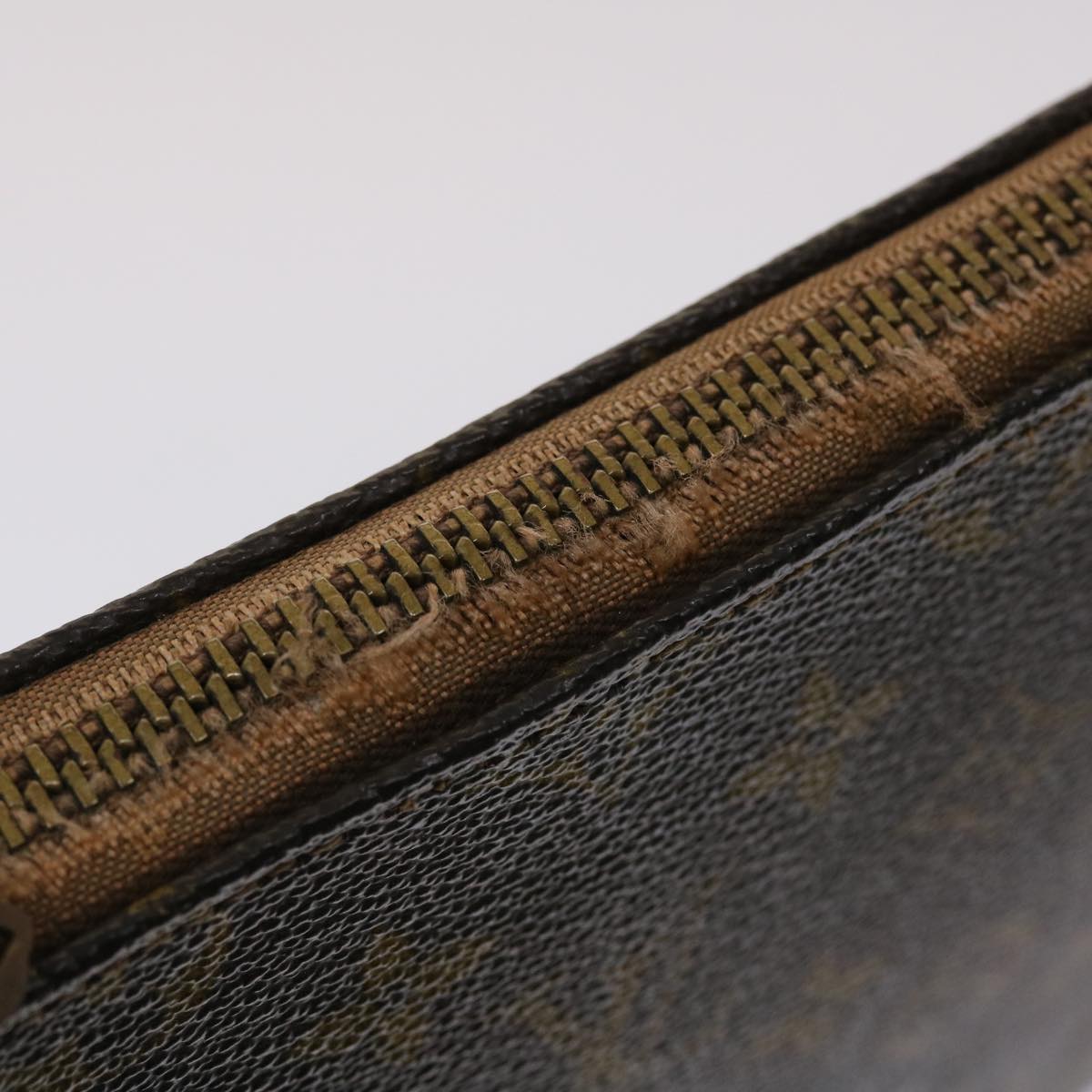 LOUIS VUITTON Monogram Poche Document Briefcase M53400 LV 46215