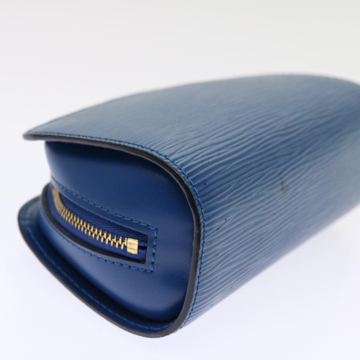 LOUIS VUITTON Epi Dauphine PM Pouch Blue M48445 LV 46250