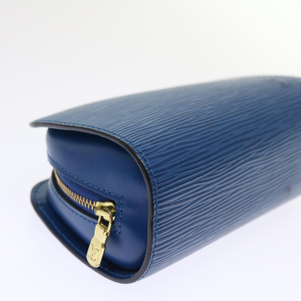 LOUIS VUITTON Epi Dauphine PM Pouch Blue M48445 LV 46250