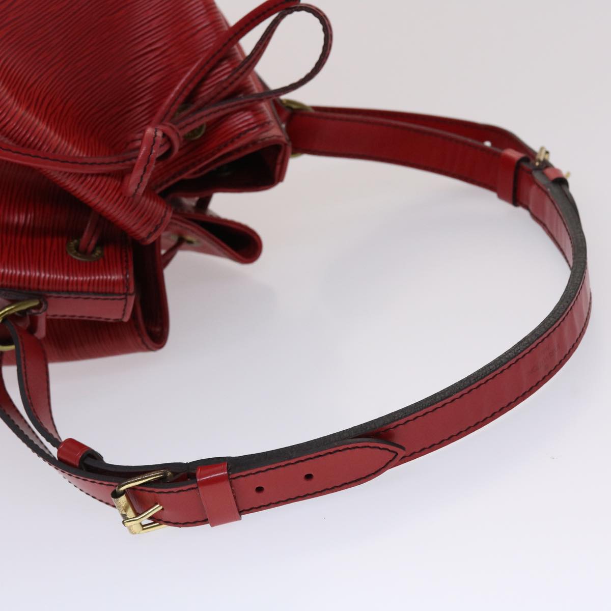 LOUIS VUITTON Epi Petit Noe Shoulder Bag Red M44107 LV 46271