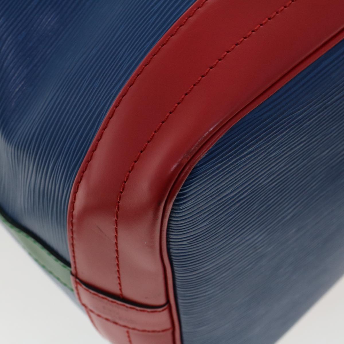 LOUIS VUITTON Epi Tricolor Noe Shoulder Bag Red Blue Green M44084 LV 46274