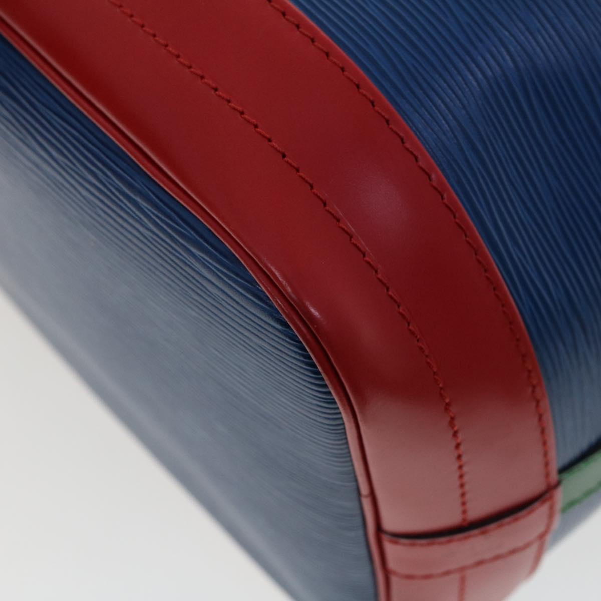 LOUIS VUITTON Epi Tricolor Noe Shoulder Bag Red Blue Green M44084 LV 46274