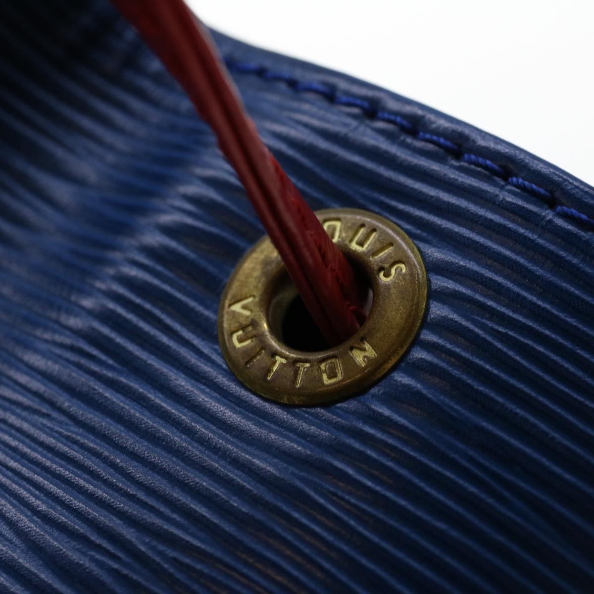 LOUIS VUITTON Epi Tricolor Noe Shoulder Bag Red Blue Green M44084 LV 46274