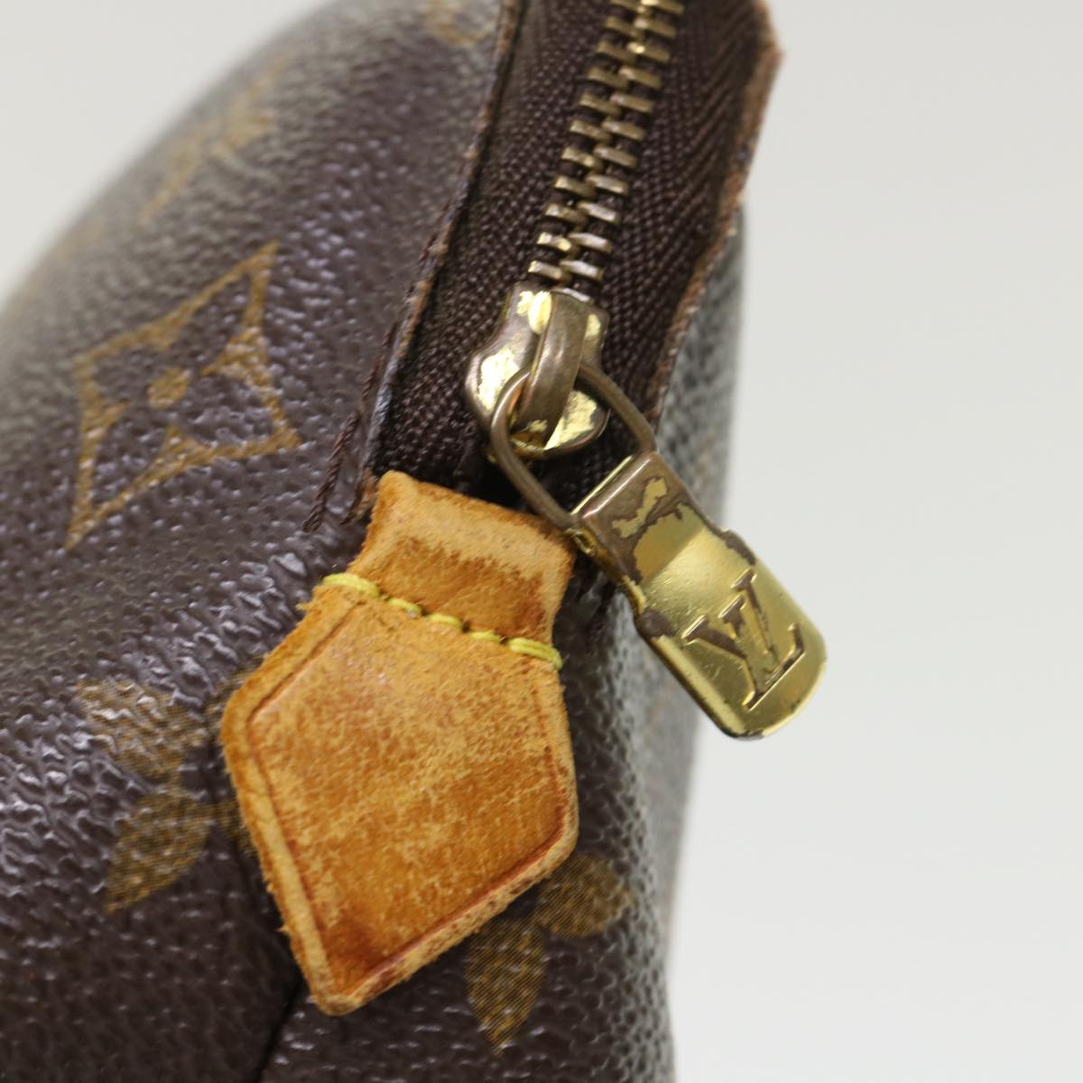 LOUIS VUITTON Monogram Pochette Cosmetic PM Cosmetic Pouch M47515 LV 46285