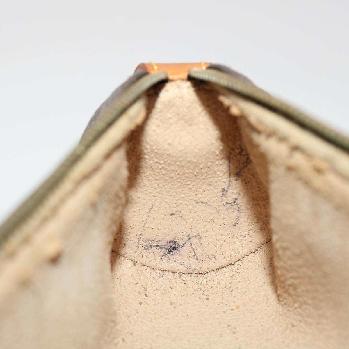 LOUIS VUITTON Monogram Trousse Rondo Pouch M47630 LV 46286