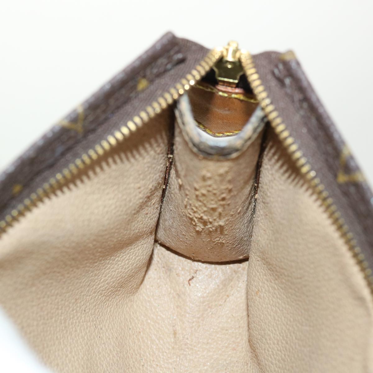 LOUIS VUITTON Monogram Poche Toilette 15 Pouch M47546 LV 46290