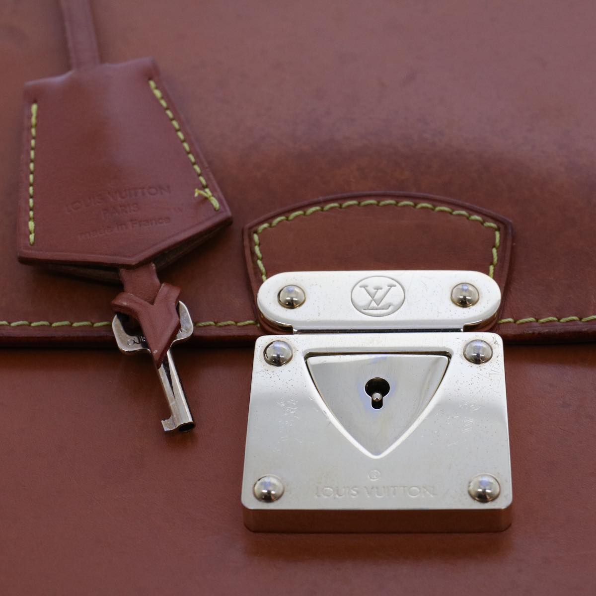 LOUIS VUITTON Nomad Leather Robust 1 Business Bag Beige M85390 LV 46299