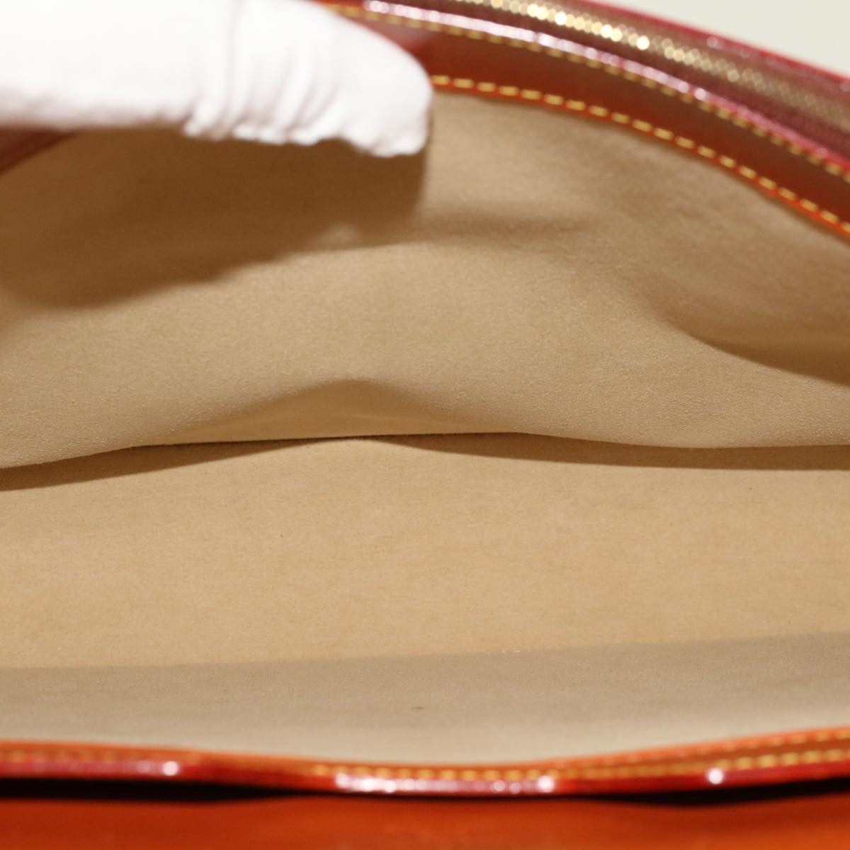 LOUIS VUITTON Nomad Leather Robust 1 Business Bag Beige M85390 LV 46299