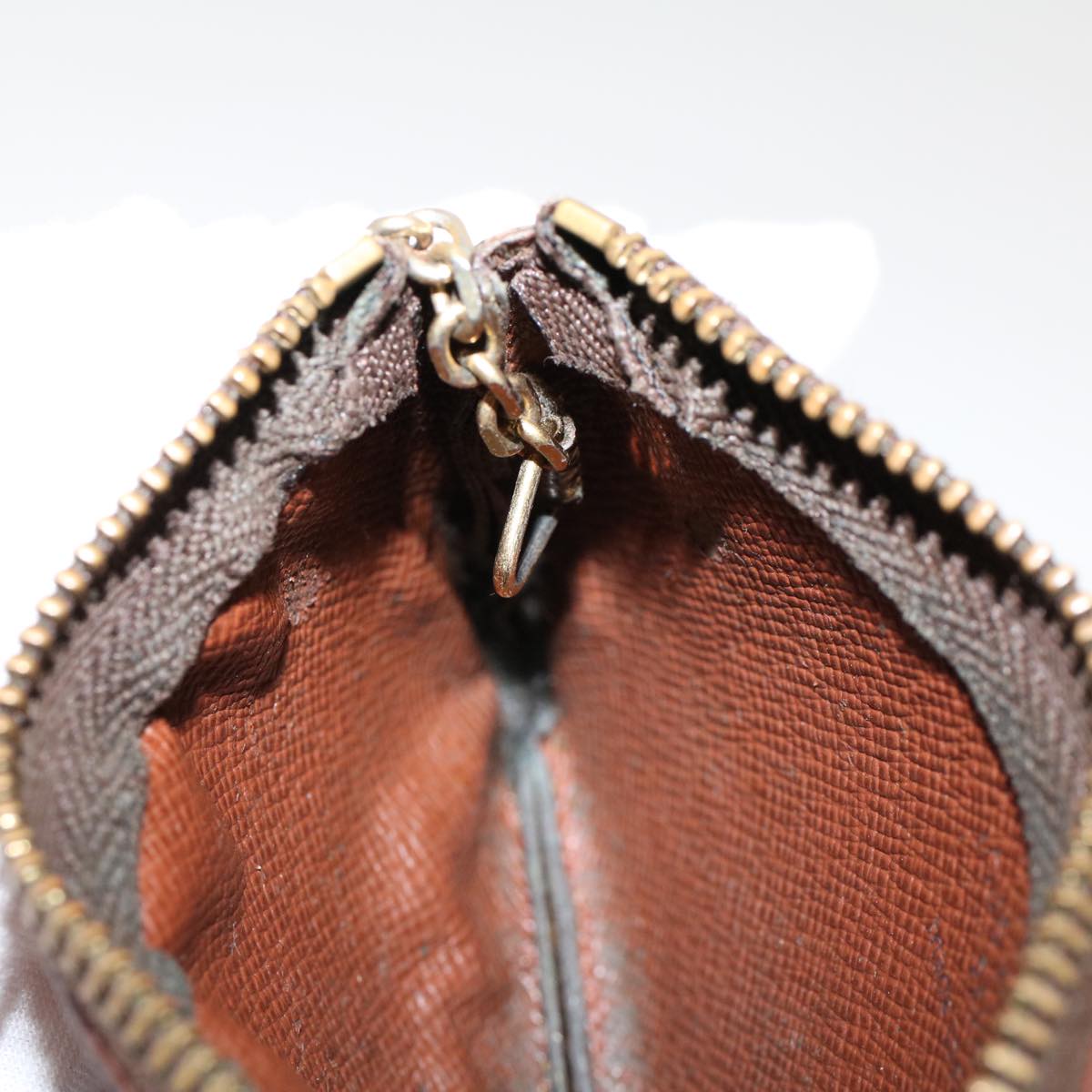 LOUIS VUITTON Monogram Pochette Cles Coin Purse M62650 LV 46327