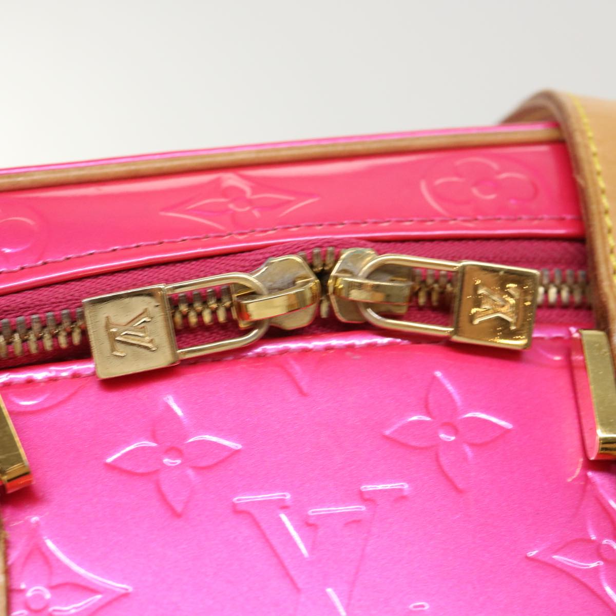 LOUIS VUITTON Monogram Vernis Sullivan Horizontal PM Fuchsia M91269 46334