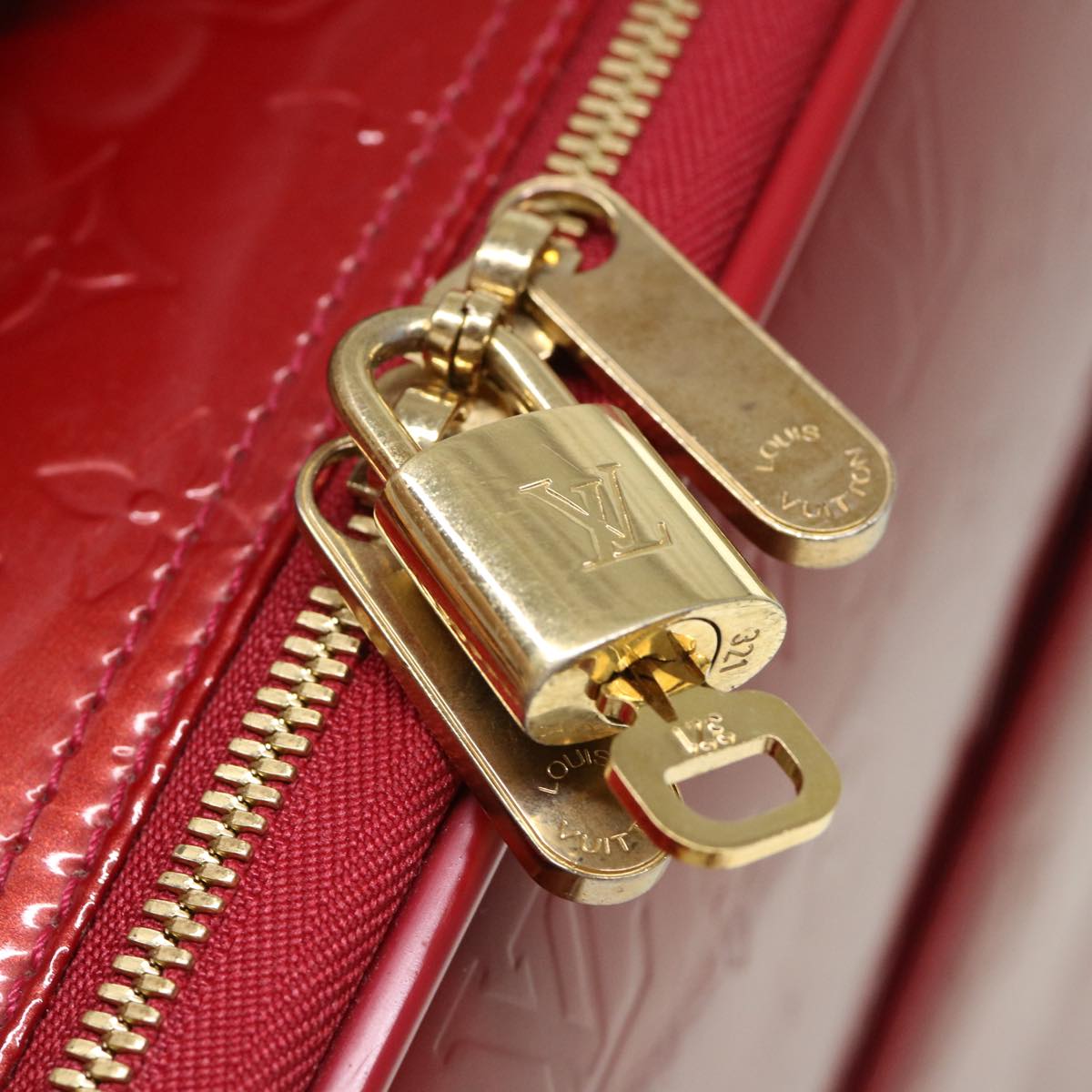 LOUIS VUITTON Monogram Vernis Pegas 45 suitcase Pomme D'amour M91278 46337