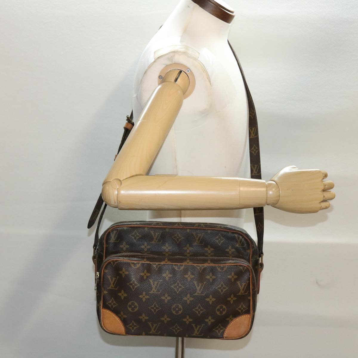 LOUIS VUITTON Monogram Nile Shoulder Bag M45244 LV 46360