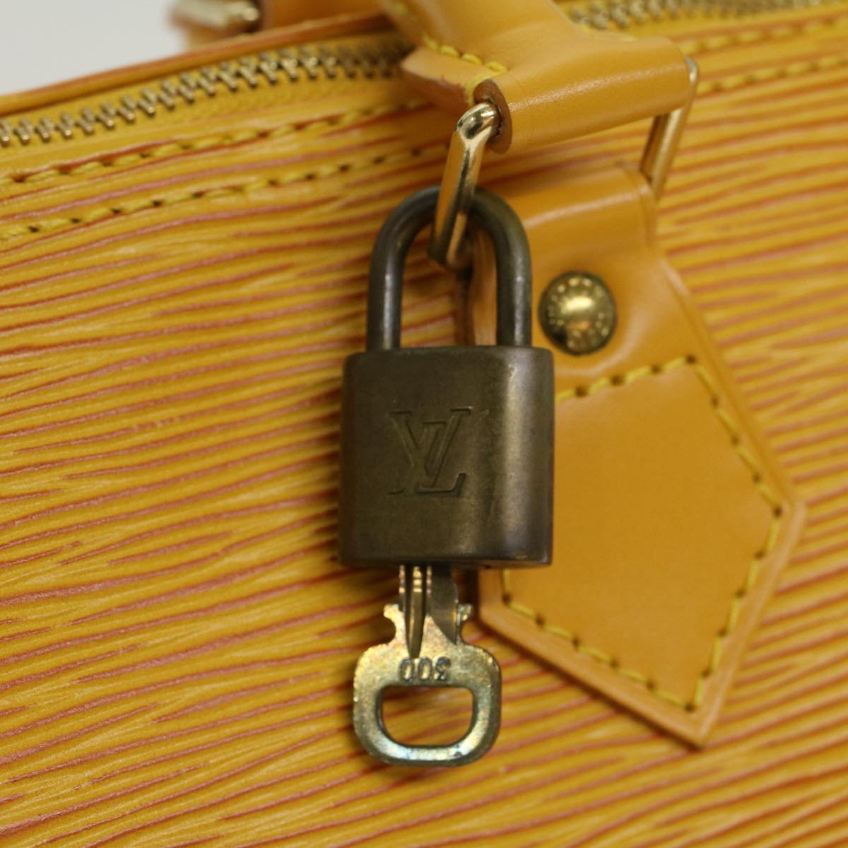 LOUIS VUITTON Epi Speedy 25 Hand Bag Tassili Yellow M43019 LV 46378
