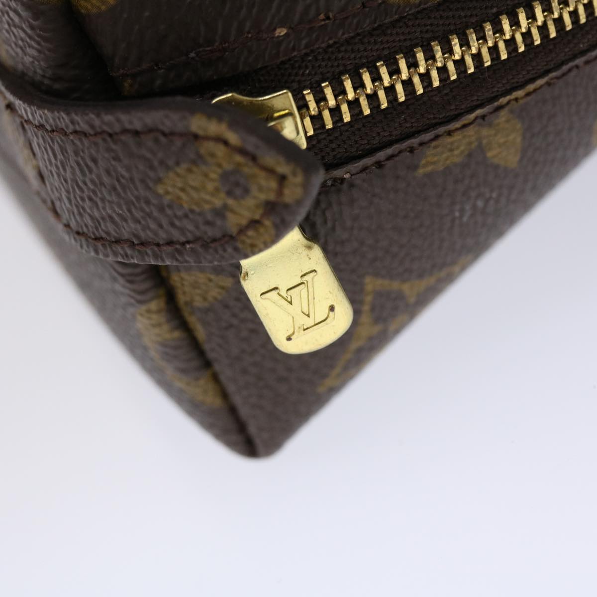 LOUIS VUITTON Monogram Trousse Demi Ronde Cosmetic Pouch M47520 LV 46397