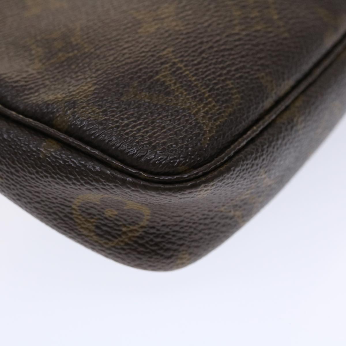 LOUIS VUITTON Monogram Pochette Accessoires Pouch M51980 LV 46400