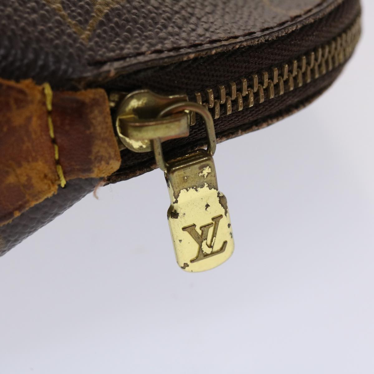 LOUIS VUITTON Monogram Pochette Cosmetic PM Cosmetic Pouch M47515 LV 46409