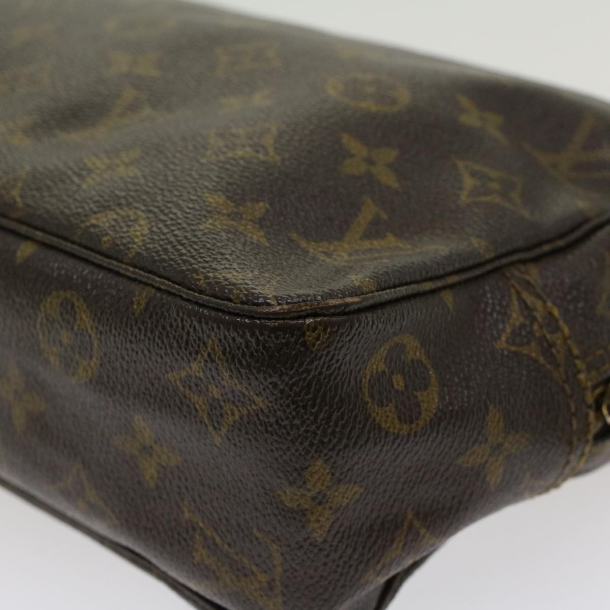 LOUIS VUITTON Monogram Trousse Toilette 28 Clutch Bag M47522 LV 46424