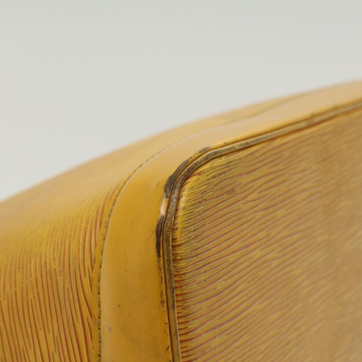 LOUIS VUITTON Epi Alma Hand Bag Tassili Yellow M52149 LV 46438