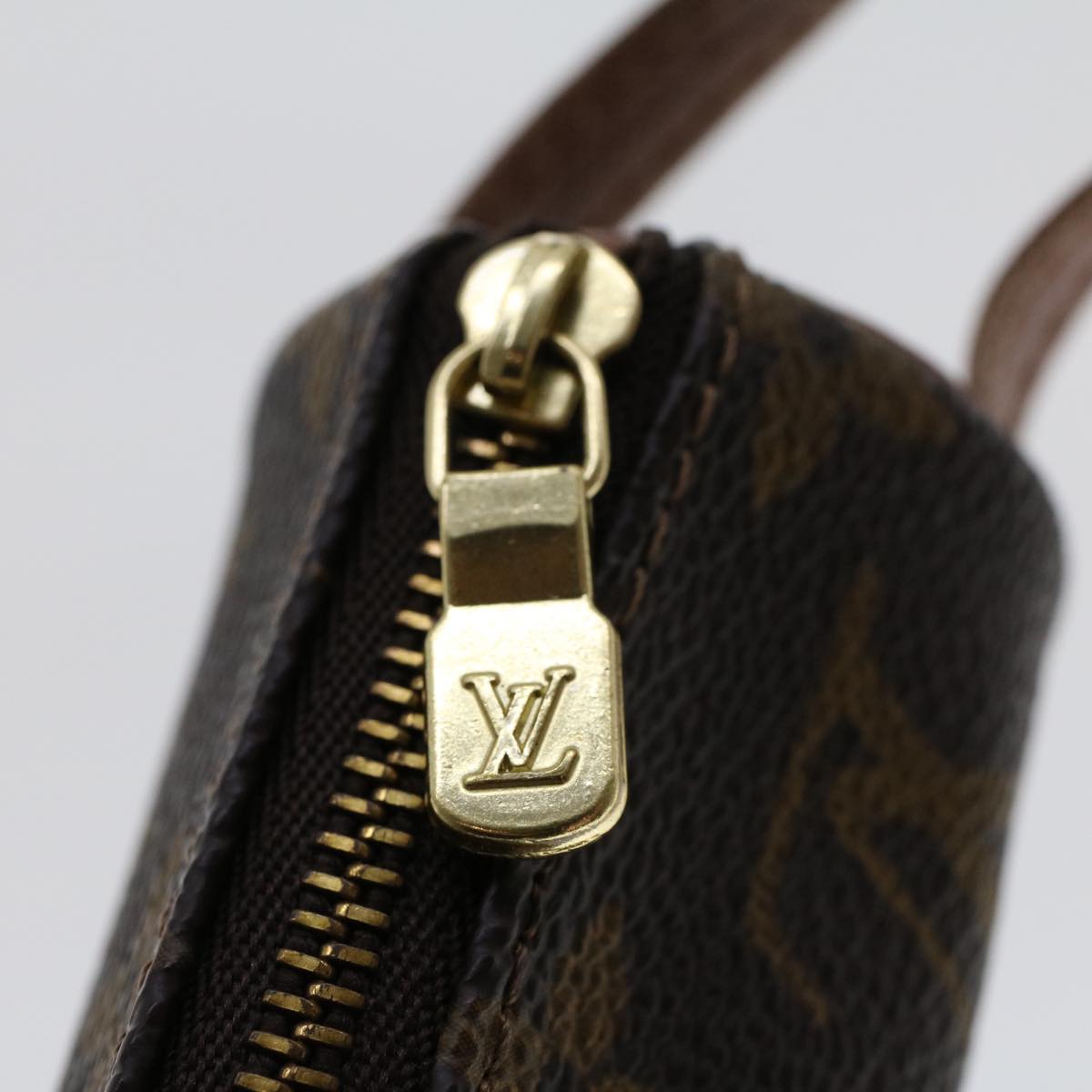 LOUIS VUITTON Monogram Etui 3 Ball de Golf Pouch M58249 LV 46469
