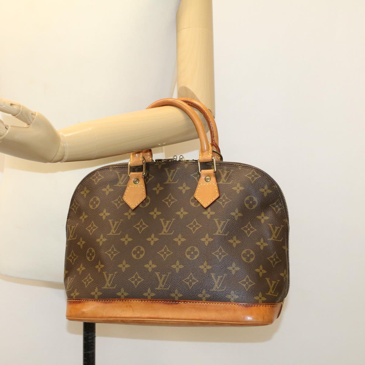 LOUIS VUITTON Monogram Alma Hand Bag M51130 LV 46474