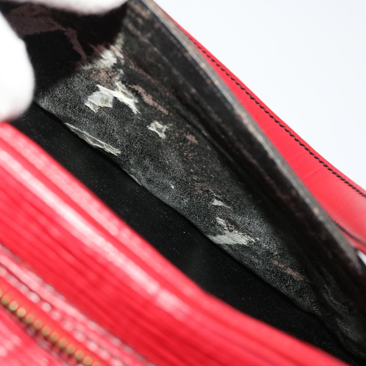 LOUIS VUITTON Epi June Feuille Shoulder Bag Red M52157 LV 46554