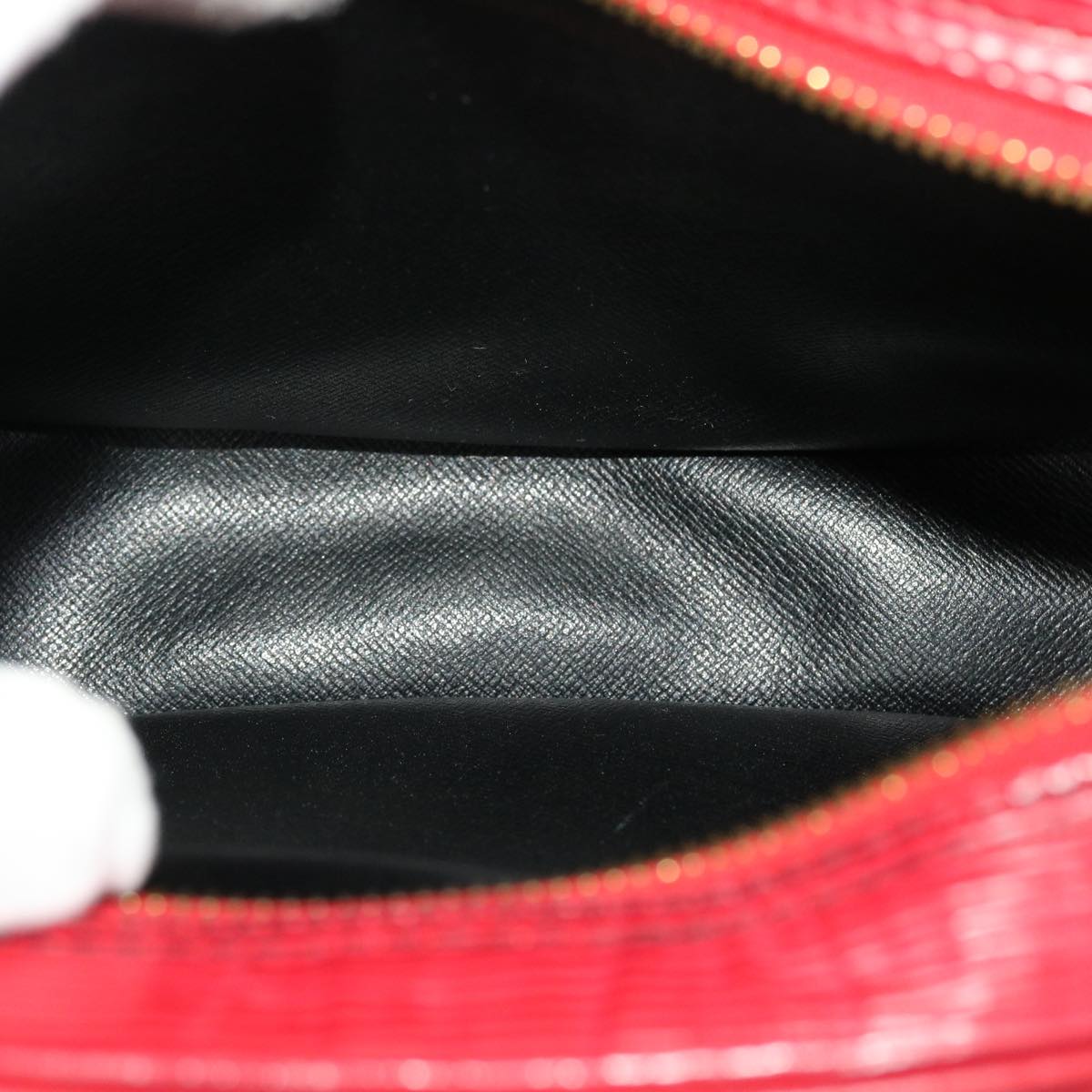 LOUIS VUITTON Epi June Feuille Shoulder Bag Red M52157 LV 46554