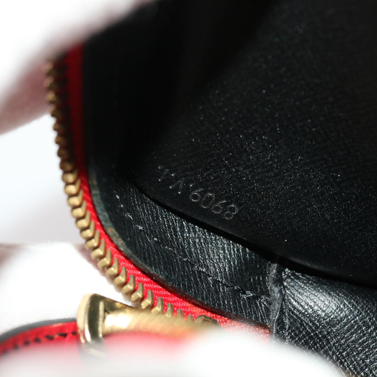 LOUIS VUITTON Epi June Feuille Shoulder Bag Red M52157 LV 46554